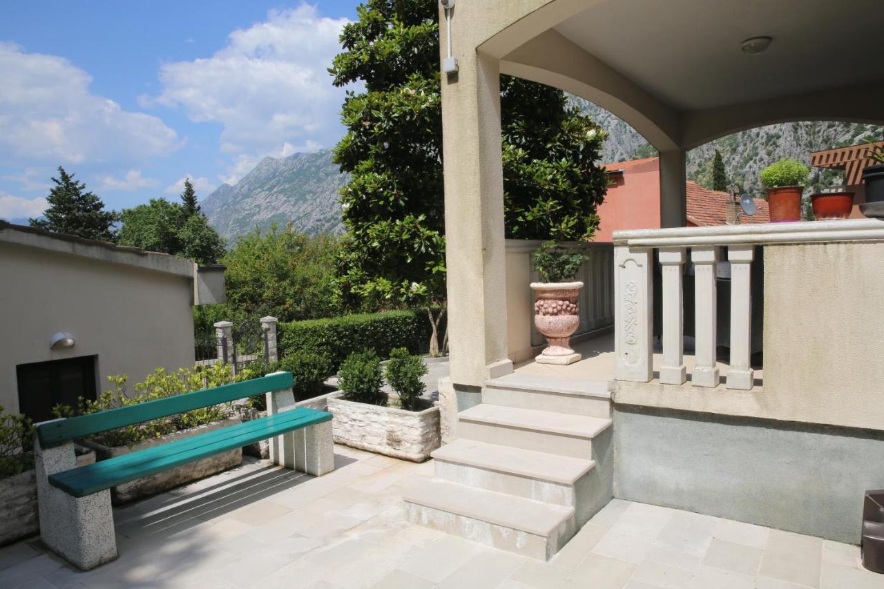 Apartmani Dijana 2 Kotor Extérieur photo